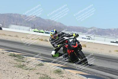 media/Oct-30-2025-Racers Edge (Thu) [[dabbdaf680]]/3-B Group/Session 3 (Turn 15 Inside)/